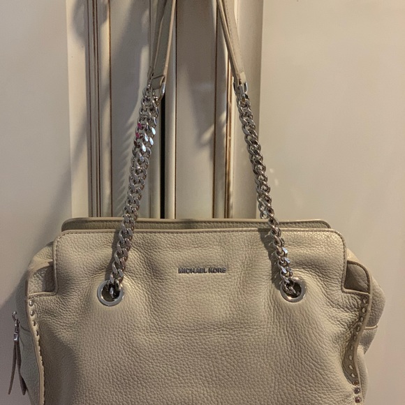 Purse    Michael Kors like new - Picture 3 of 3